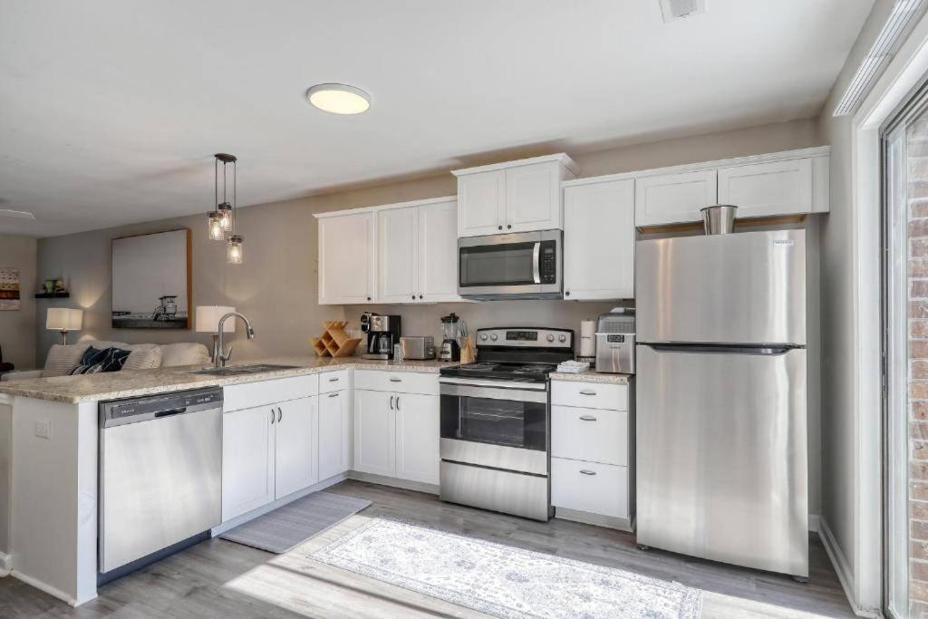 Stylish Haven New Walk To The Ocean Smart Tvs Wifi Apartment Myrtle Beach Exterior photo